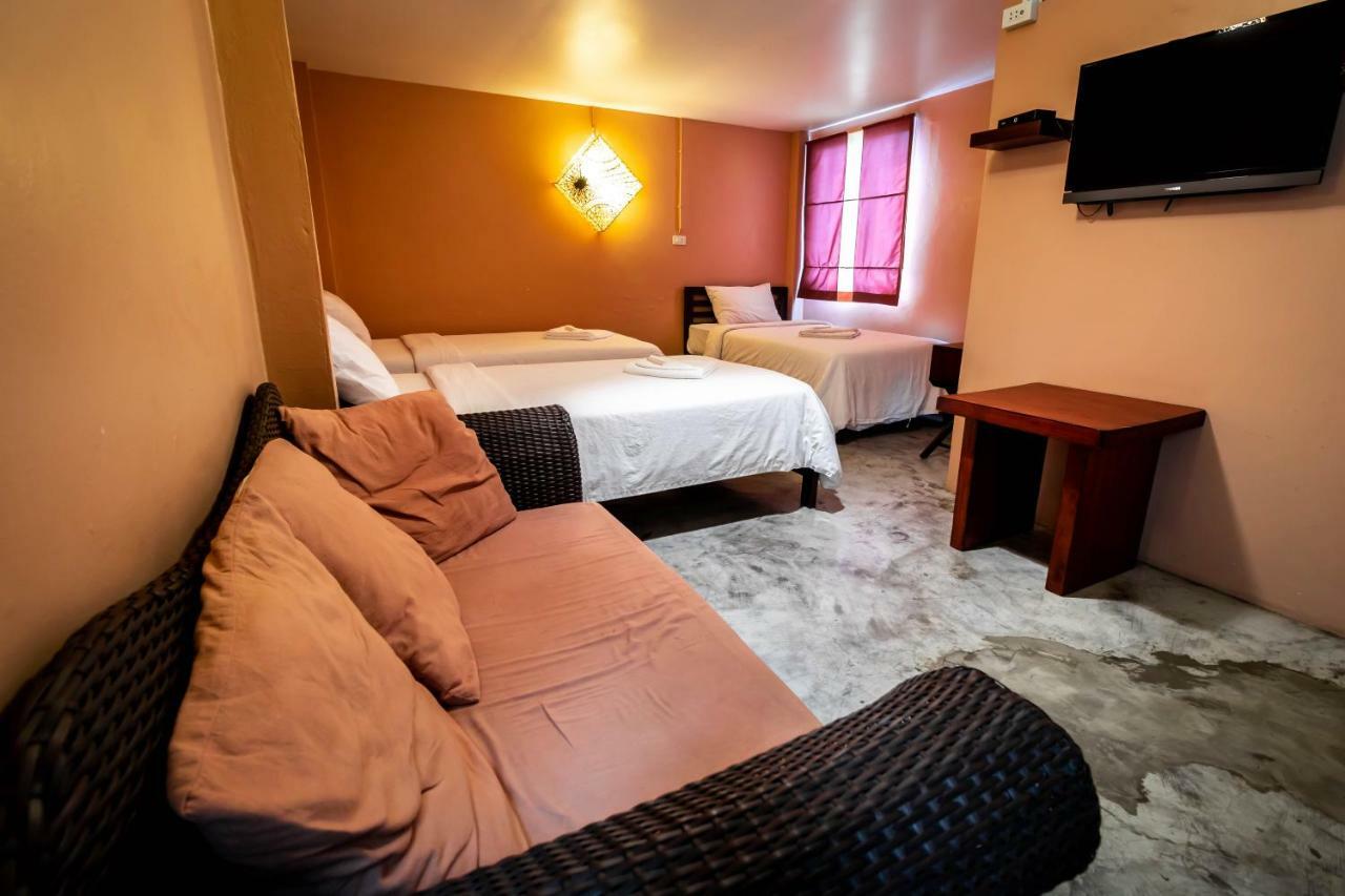 At Smile Oasis Houses Бангкок Экстерьер фото